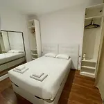 Practical, 3 Double Bedrooms, 7' Sagrada Familia Apartament *