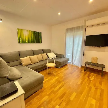 Practical, 3 Double Bedrooms, 7' Sagrada Familia Apartament Barcelona