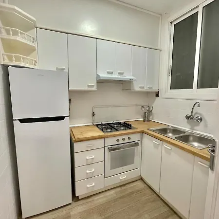 Practical, 3 Double Bedrooms, 7' Sagrada Familia * Barcelona